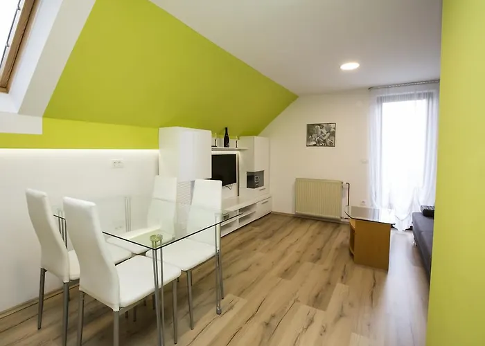 Semesterbostad House Klemencic *